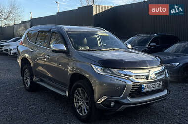 Позашляховик / Кросовер Mitsubishi Pajero Sport 2018 в Вінниці