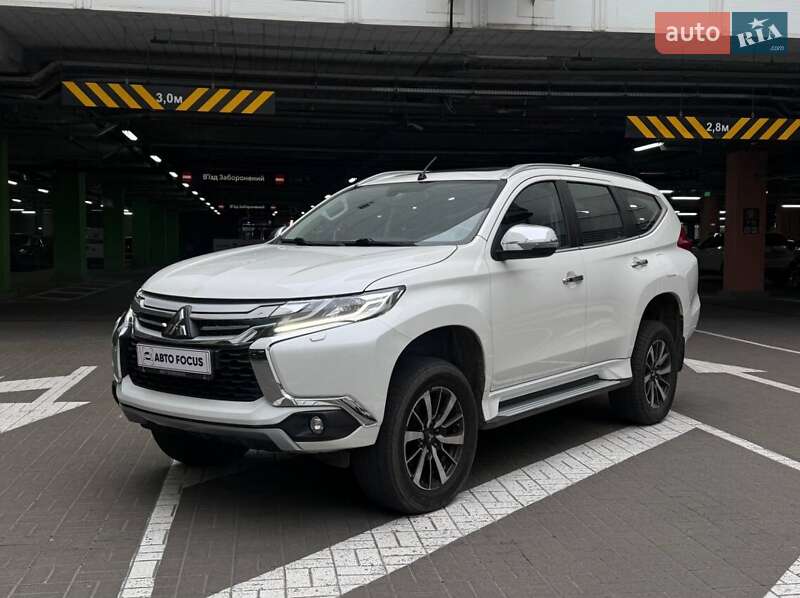 Внедорожник / Кроссовер Mitsubishi Pajero Sport 2019 в Киеве