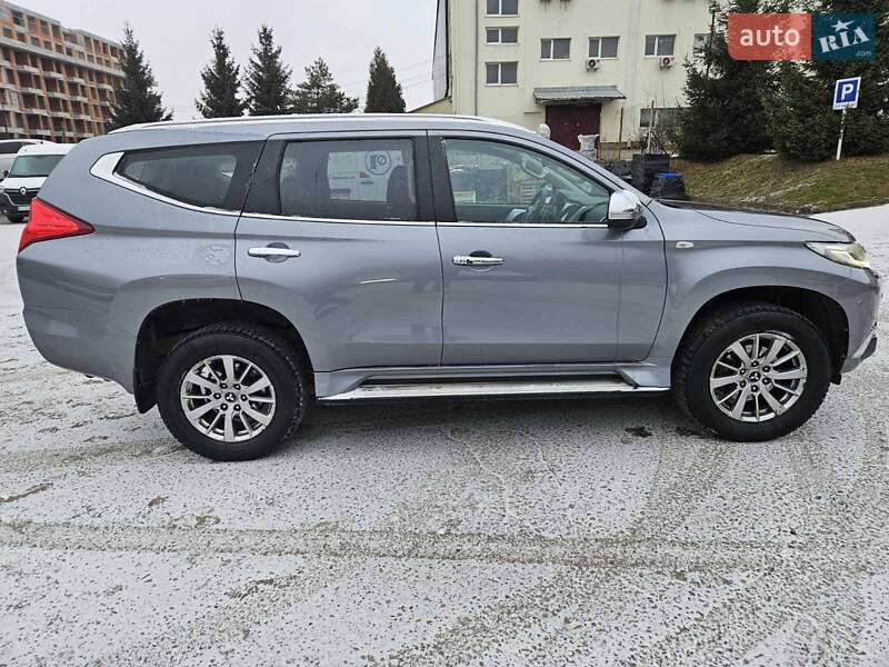 Внедорожник / Кроссовер Mitsubishi Pajero Sport 2016 в Львове
