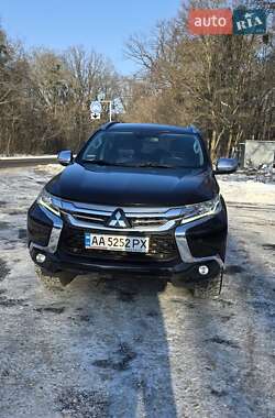 Позашляховик / Кросовер Mitsubishi Pajero Sport 2017 в Полтаві