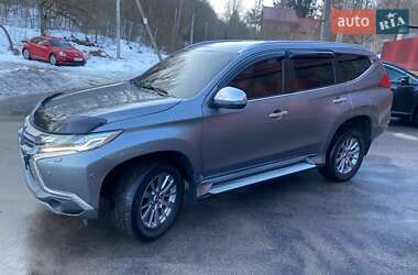 Позашляховик / Кросовер Mitsubishi Pajero Sport 2018 в Вінниці