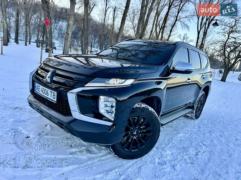 Mitsubishi Pajero Sport 2021