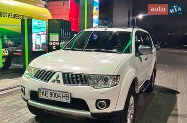 Внедорожник / Кроссовер Mitsubishi Pajero Sport 2013 в Днепре