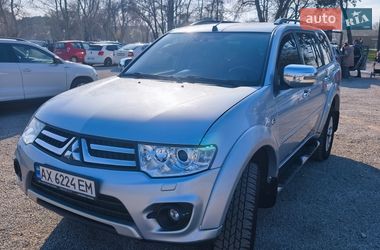 Внедорожник / Кроссовер Mitsubishi Pajero Sport 2013 в Харькове