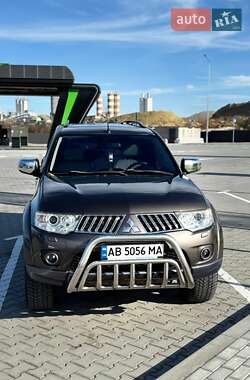 Внедорожник / Кроссовер Mitsubishi Pajero Sport 2012 в Виннице