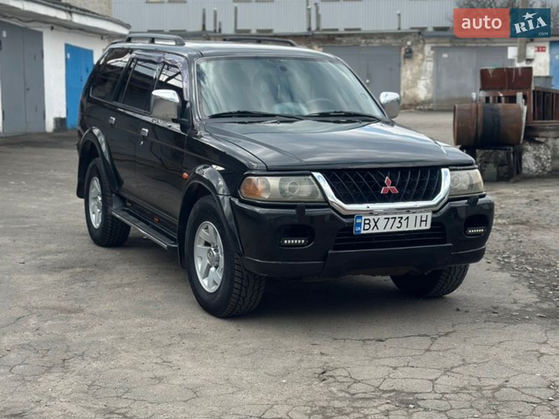 Mitsubishi Pajero Sport 2001