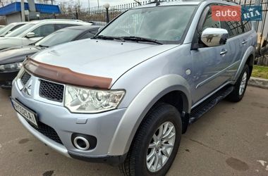 Позашляховик / Кросовер Mitsubishi Pajero Sport 2010 в Миколаєві
