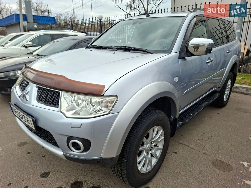 Mitsubishi Pajero Sport 2010