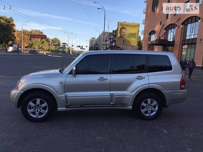 Внедорожник / Кроссовер Mitsubishi Pajero Wagon 2007 в Киеве