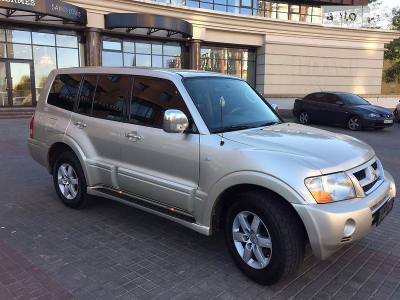 Внедорожник / Кроссовер Mitsubishi Pajero Wagon 2007 в Киеве