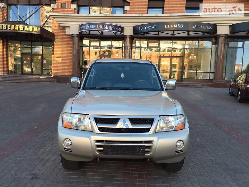 Внедорожник / Кроссовер Mitsubishi Pajero Wagon 2006 в Киеве