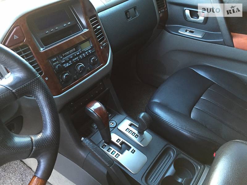 Внедорожник / Кроссовер Mitsubishi Pajero Wagon 2006 в Киеве