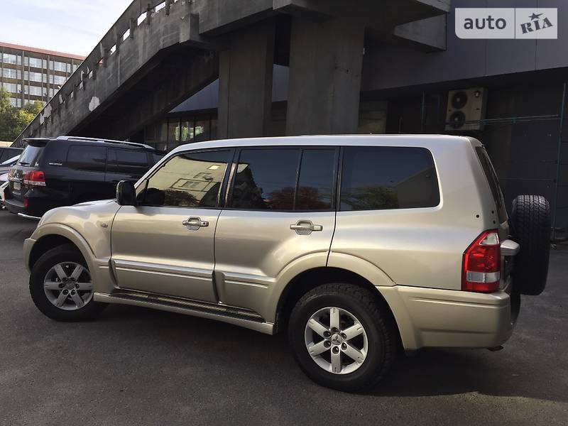 Внедорожник / Кроссовер Mitsubishi Pajero Wagon 2006 в Киеве