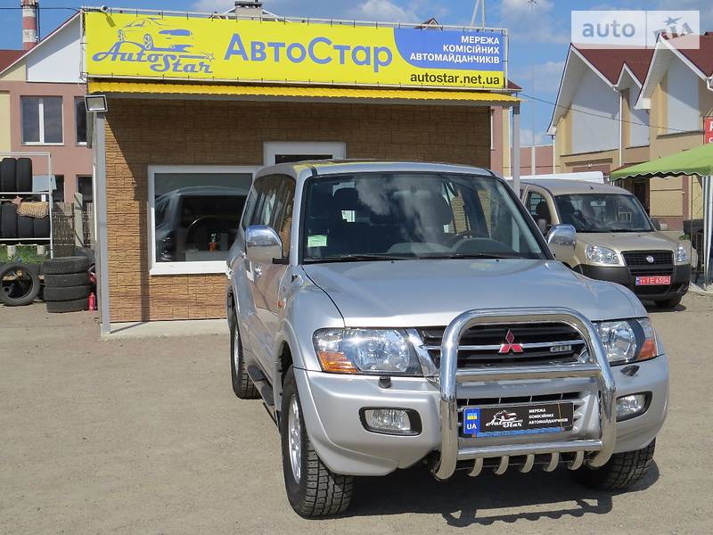 Mitsubishi Pajero 2001 года