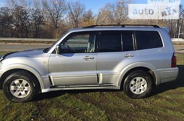 Позашляховик / Кросовер Mitsubishi Pajero Wagon 2004 в 