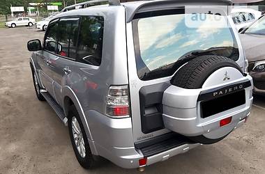 Внедорожник / Кроссовер Mitsubishi Pajero Wagon 2012 в Николаеве