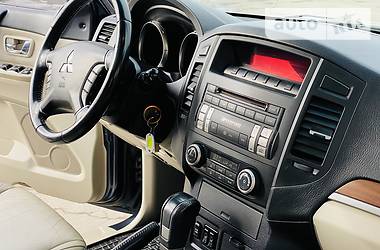 Позашляховик / Кросовер Mitsubishi Pajero Wagon 2007 в 