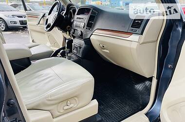Позашляховик / Кросовер Mitsubishi Pajero Wagon 2007 в 