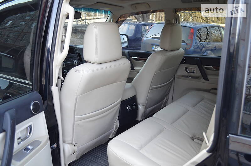 Позашляховик / Кросовер Mitsubishi Pajero Wagon 2007 в Харкові
