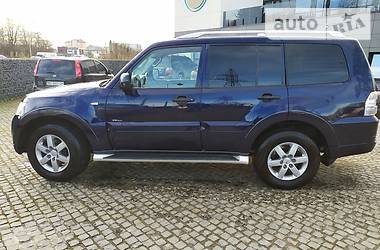Позашляховик / Кросовер Mitsubishi Pajero Wagon 2010 в 