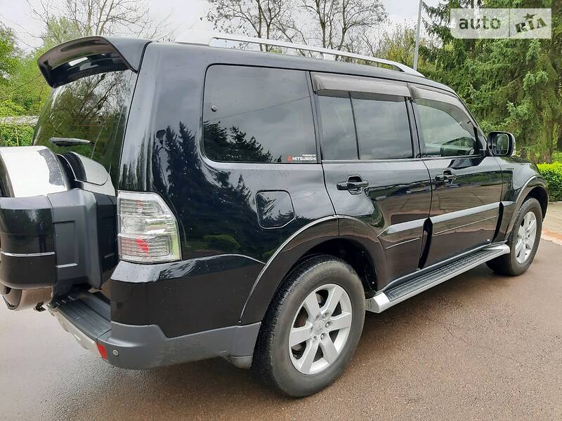 Позашляховик / Кросовер Mitsubishi Pajero Wagon 2008 в Житомирі
