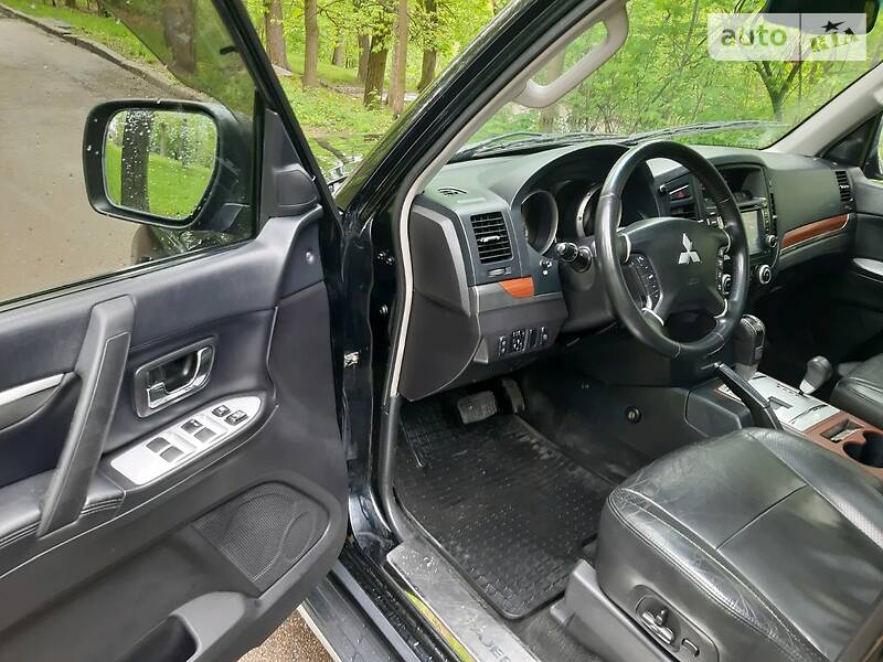 Позашляховик / Кросовер Mitsubishi Pajero Wagon 2008 в Житомирі