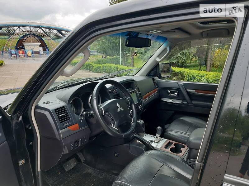 Позашляховик / Кросовер Mitsubishi Pajero Wagon 2008 в Житомирі