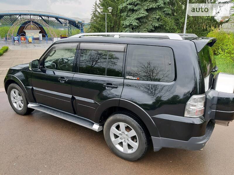 Позашляховик / Кросовер Mitsubishi Pajero Wagon 2008 в Житомирі
