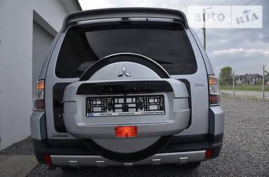 Позашляховик / Кросовер Mitsubishi Pajero Wagon 2007 в 