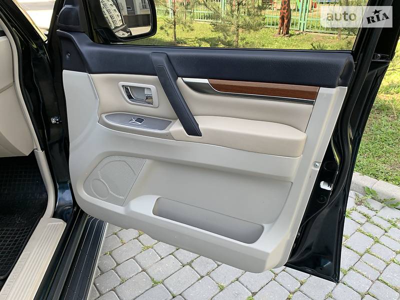 Позашляховик / Кросовер Mitsubishi Pajero Wagon 2008 в Івано-Франківську