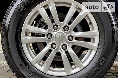 Позашляховик / Кросовер Mitsubishi Pajero Wagon 2015 в 