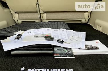 Позашляховик / Кросовер Mitsubishi Pajero Wagon 2015 в 