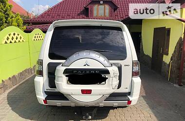 Внедорожник / Кроссовер Mitsubishi Pajero Wagon 2013 в Львове