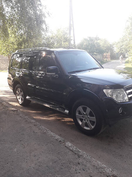Позашляховик / Кросовер Mitsubishi Pajero Wagon 2008 в Полтаві