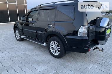 Внедорожник / Кроссовер Mitsubishi Pajero Wagon 2013 в Киеве