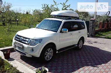 Внедорожник / Кроссовер Mitsubishi Pajero Wagon 2013 в Киеве