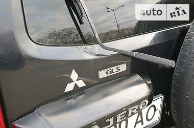 Внедорожник / Кроссовер Mitsubishi Pajero Wagon 2006 в 
