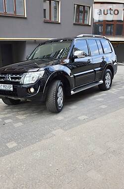 Внедорожник / Кроссовер Mitsubishi Pajero Wagon 2008 в Ивано-Франковске