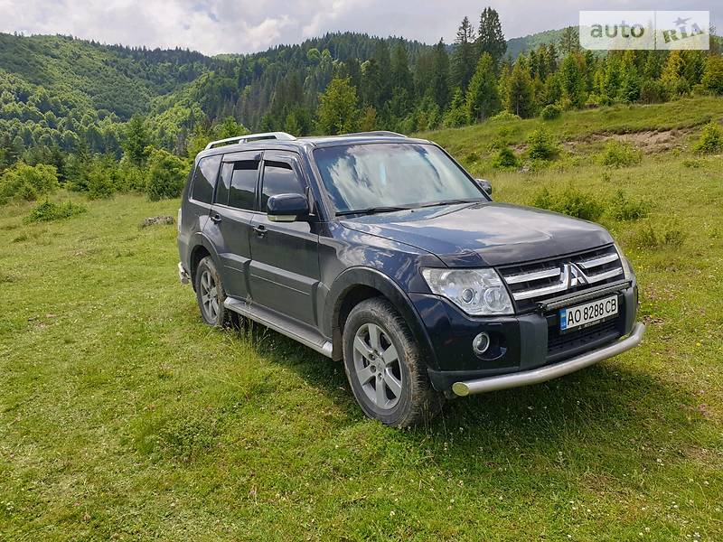 Внедорожник / Кроссовер Mitsubishi Pajero Wagon 2007 в Межгорье