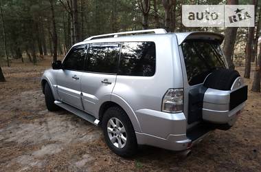 Позашляховик / Кросовер Mitsubishi Pajero Wagon 2010 в Дніпрі