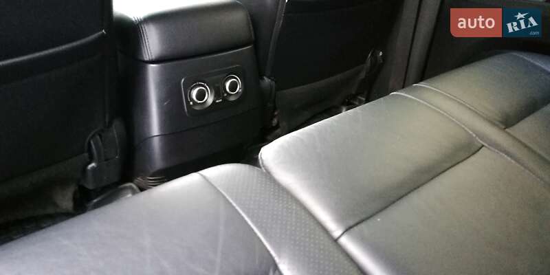 Позашляховик / Кросовер Mitsubishi Pajero Wagon 2011 в Харкові