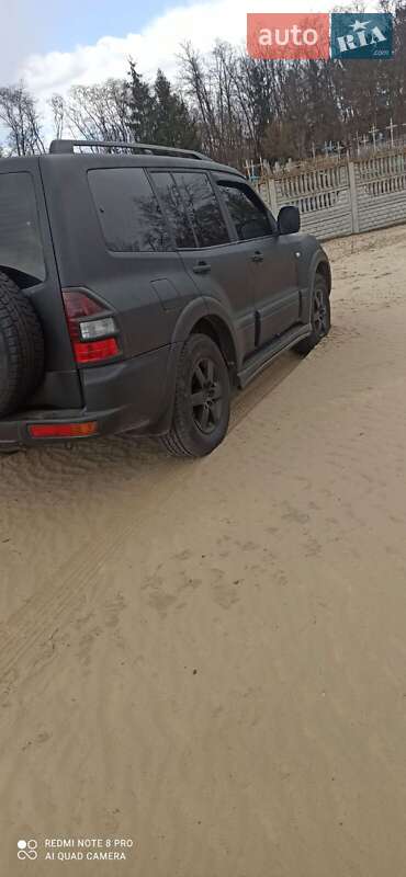 Позашляховик / Кросовер Mitsubishi Pajero Wagon 2005 в Києві