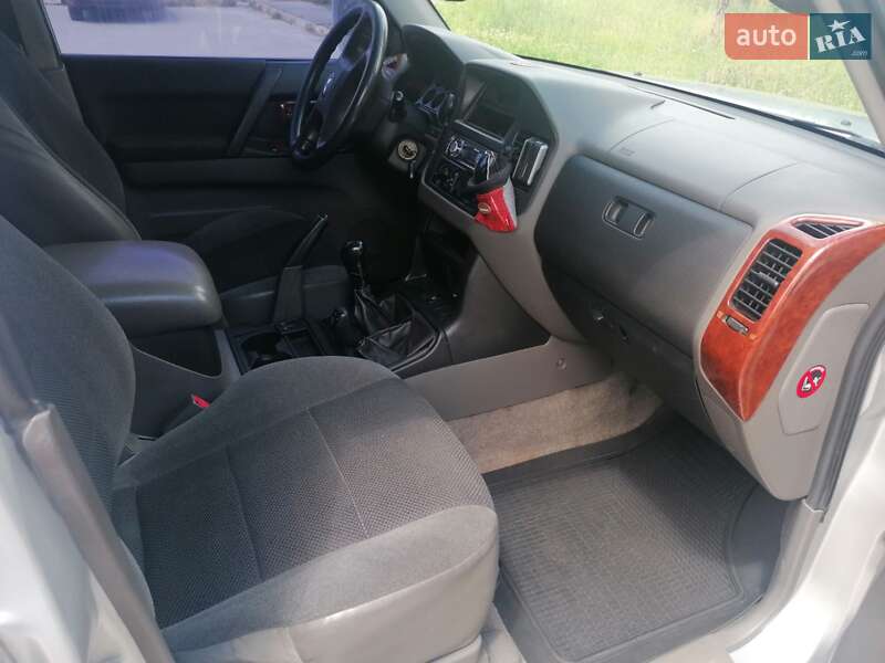 Позашляховик / Кросовер Mitsubishi Pajero Wagon 2000 в Звягелі