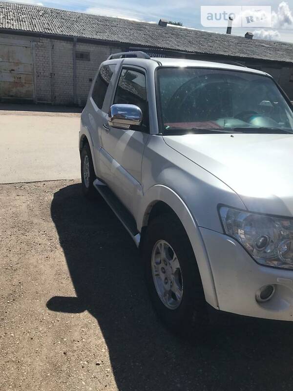 Mitsubishi Pajero Wagon