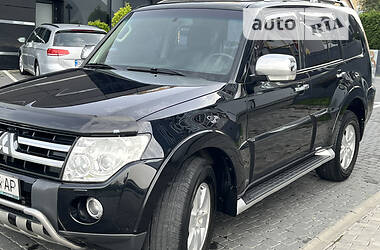 Внедорожник / Кроссовер Mitsubishi Pajero Wagon 2008 в 