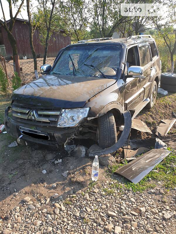 Внедорожник / Кроссовер Mitsubishi Pajero Wagon 2007 в 