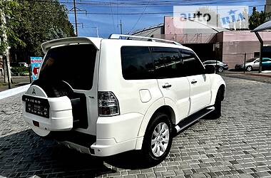 Внедорожник / Кроссовер Mitsubishi Pajero Wagon 2012 в Одессе