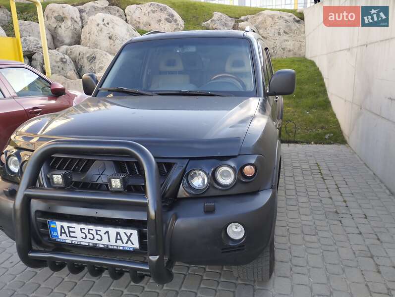 Внедорожник / Кроссовер Mitsubishi Pajero Wagon 2006 в Днепре