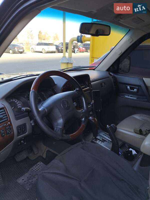 Внедорожник / Кроссовер Mitsubishi Pajero Wagon 2006 в Днепре