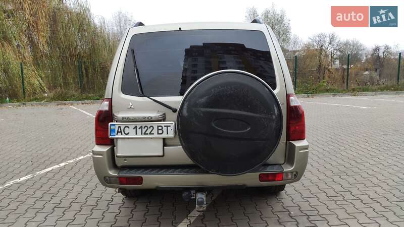 Позашляховик / Кросовер Mitsubishi Pajero Wagon 2006 в Шацьку